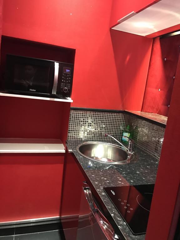 Le Cabaret Vip Spa Lyon Zewnętrze zdjęcie